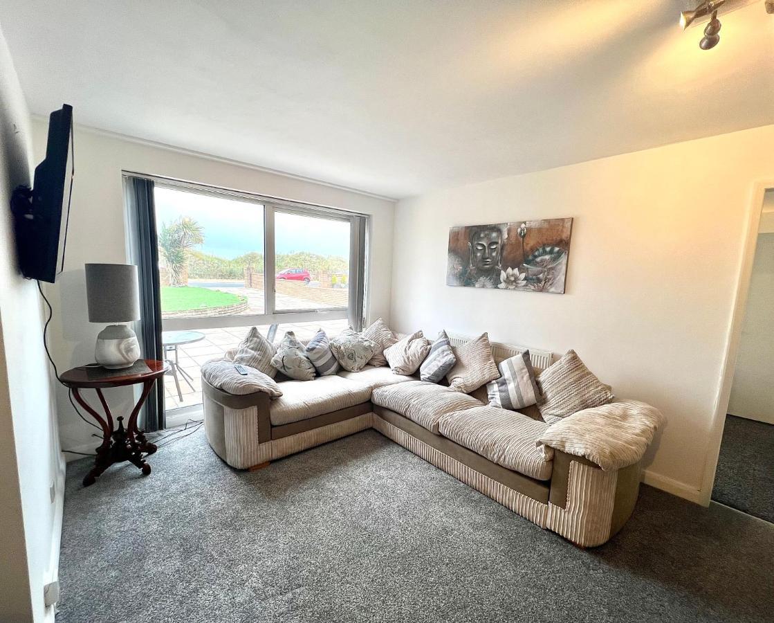 Beach Front Apartment With Free Parking, St Annes Lytham St Annes Exterior photo